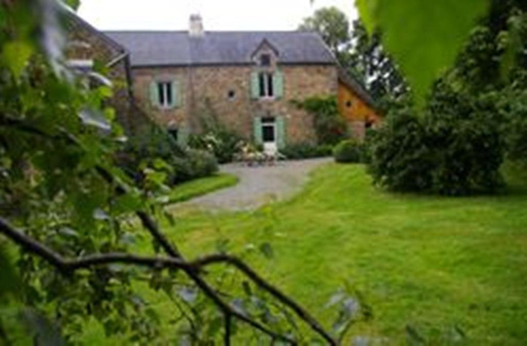 Chambre d'hôtes de Pirieuc Meillac Exterior foto