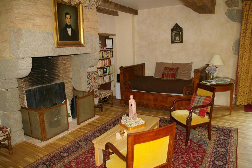 Chambre d'hôtes de Pirieuc Meillac Exterior foto
